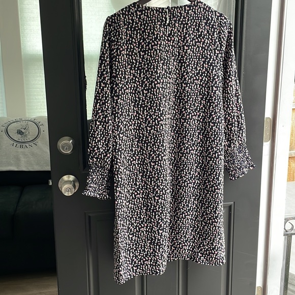 EUC Ann Taylor navy with pink and white for detail with long sleeves size 12 - Picture 5 of 6